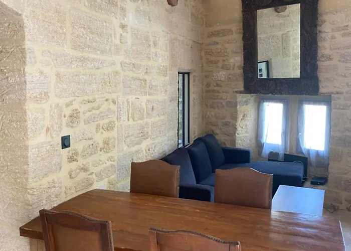 Vila Near Uzes Saint-Siffret